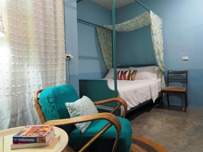Seamoonhouse image