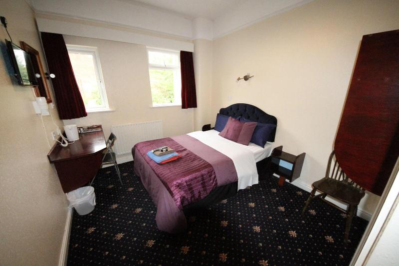 Avalon Guest House image