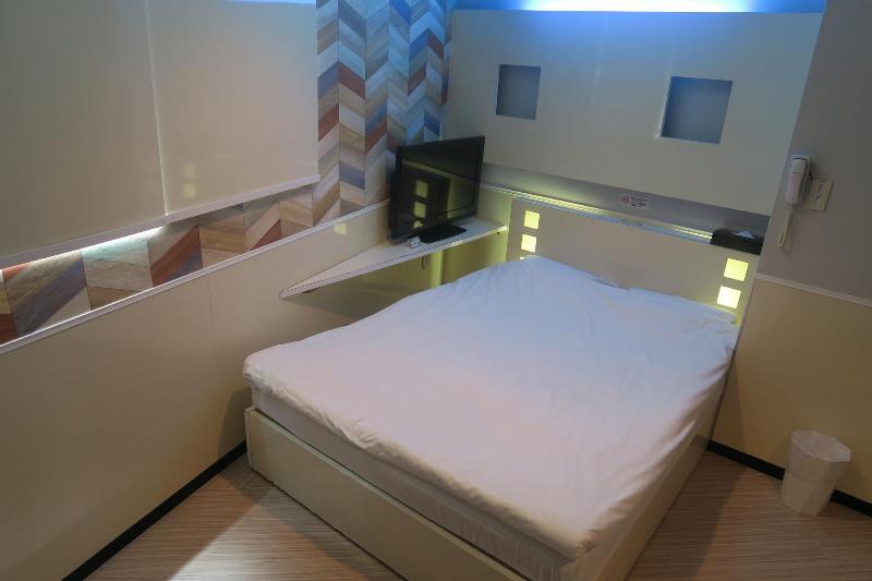 Hotel Century image