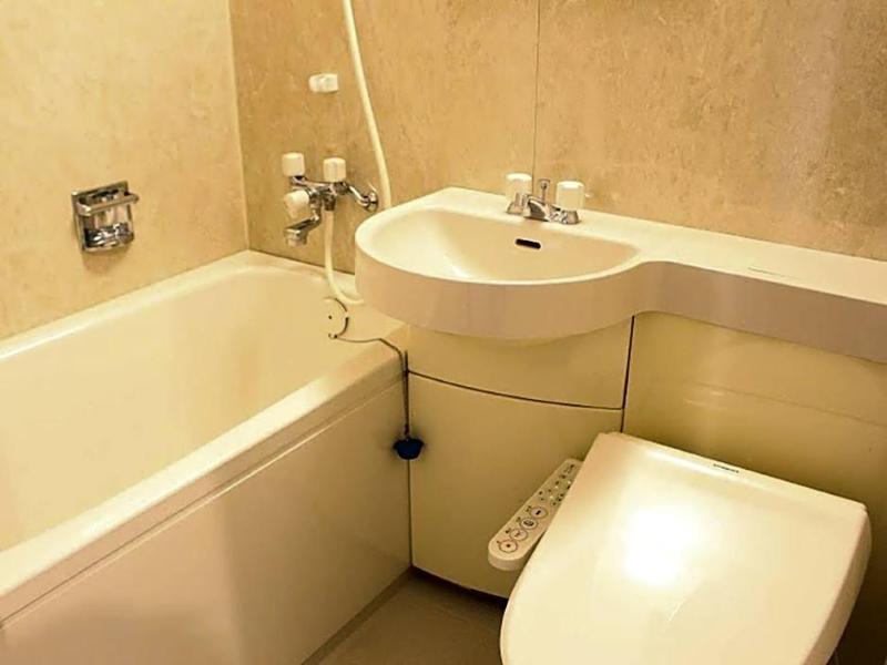 Hotel Livemax Chiba Mihama image
