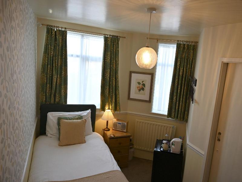 Newton House Yorkshire image