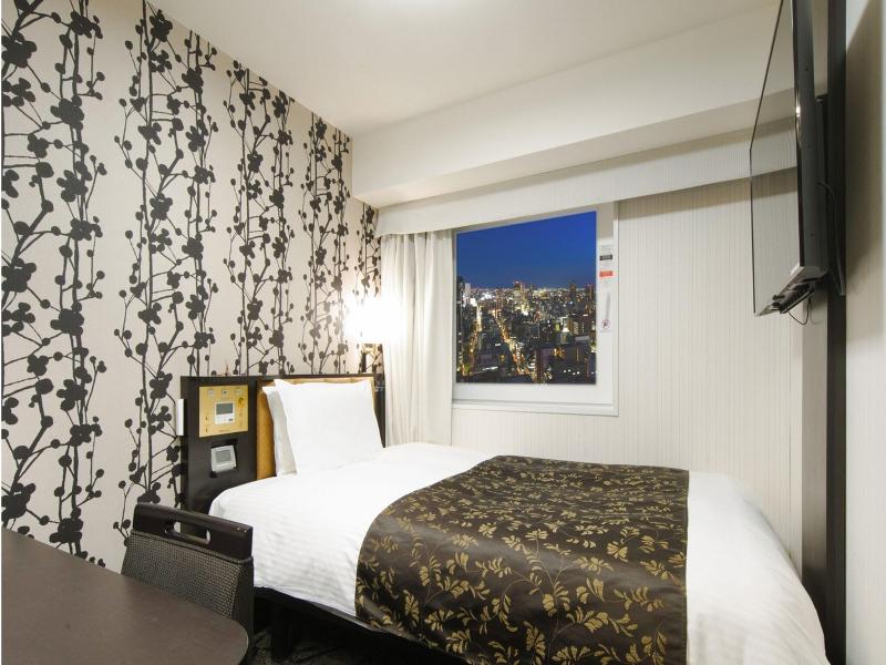 APA Hotel ＆ Resort Midosuji Hommachi Eki Tower image