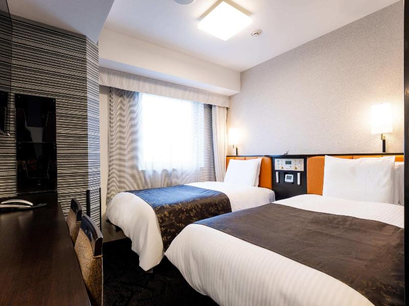 APA Hotel ＆ Resort Midosuji Hommachi Eki Tower image