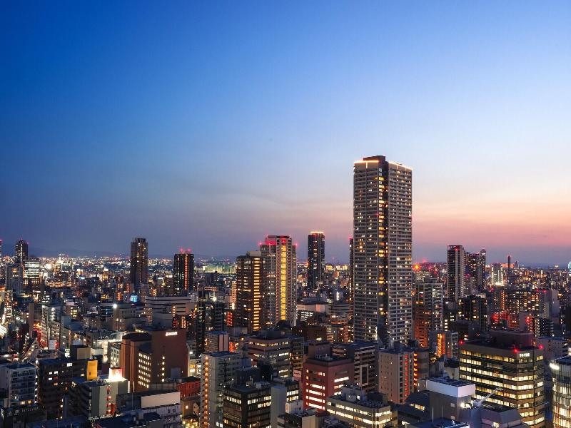 APA Hotel ＆ Resort Midosuji Hommachi Eki Tower image