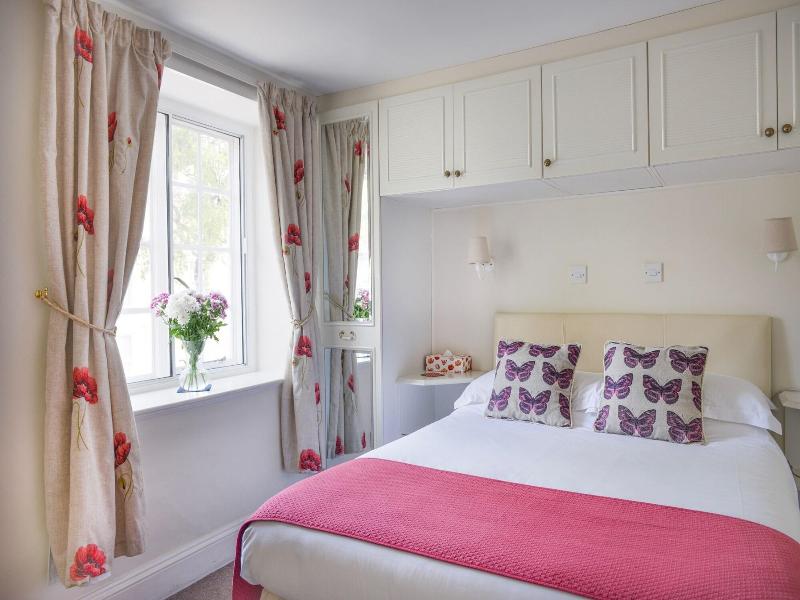 Ammonite Lodge Guest House image