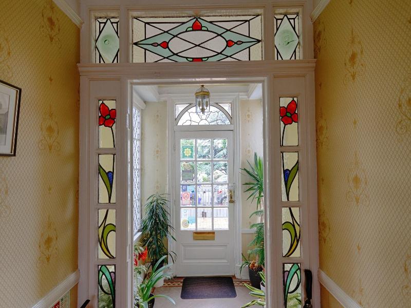 Holcombe House image