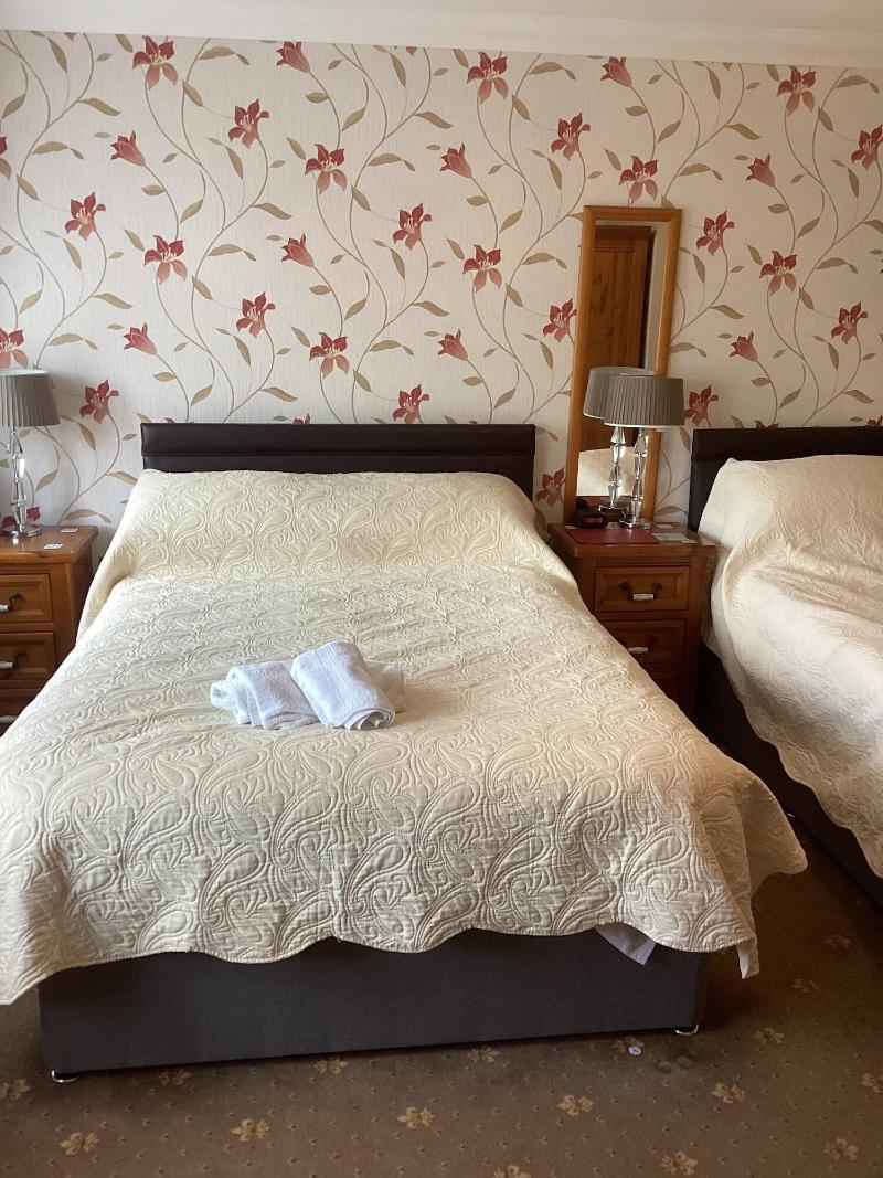 Barons Court image
