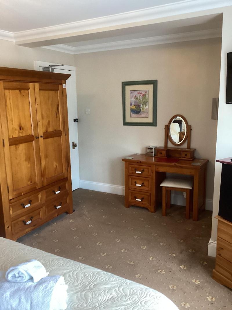Barons Court image