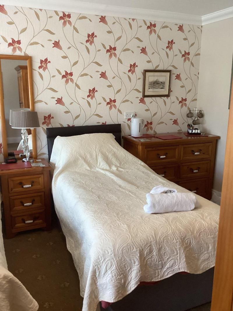 Barons Court image
