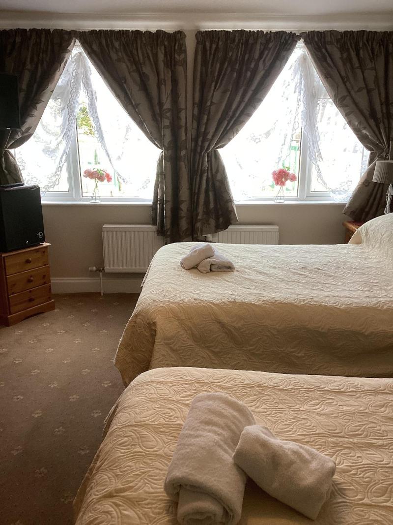 Barons Court image