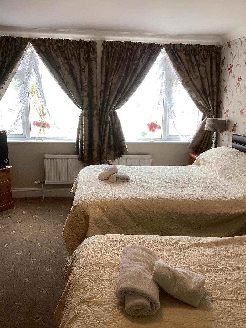 Barons Court image