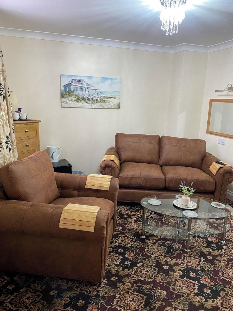Barons Court image