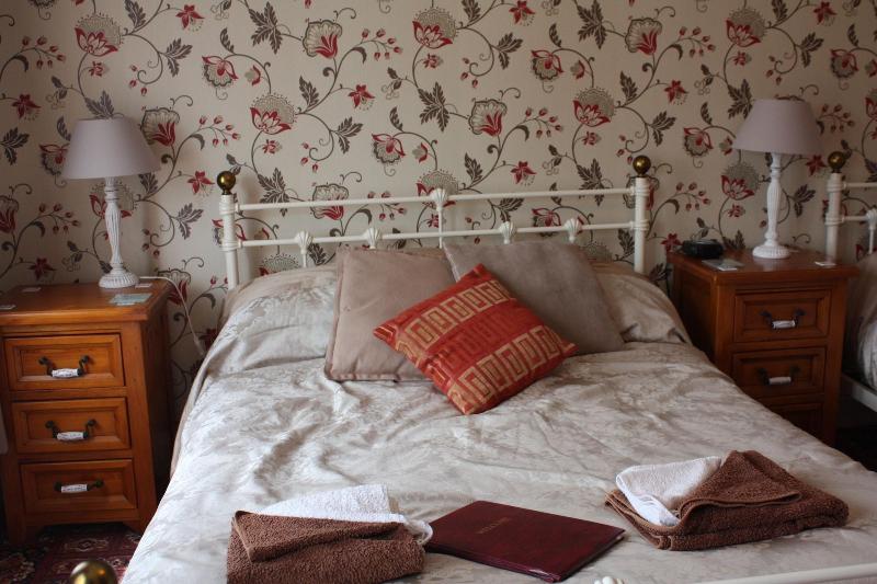 Barons Court image