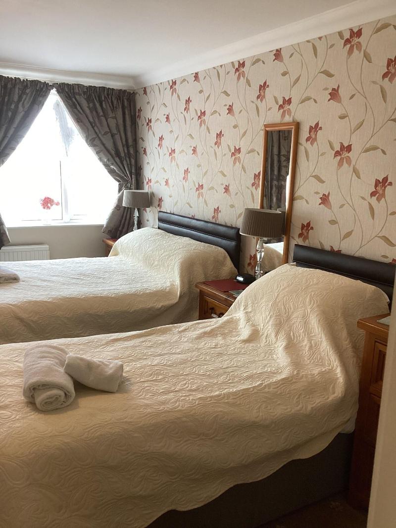 Barons Court image