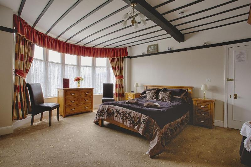 Barons Court image