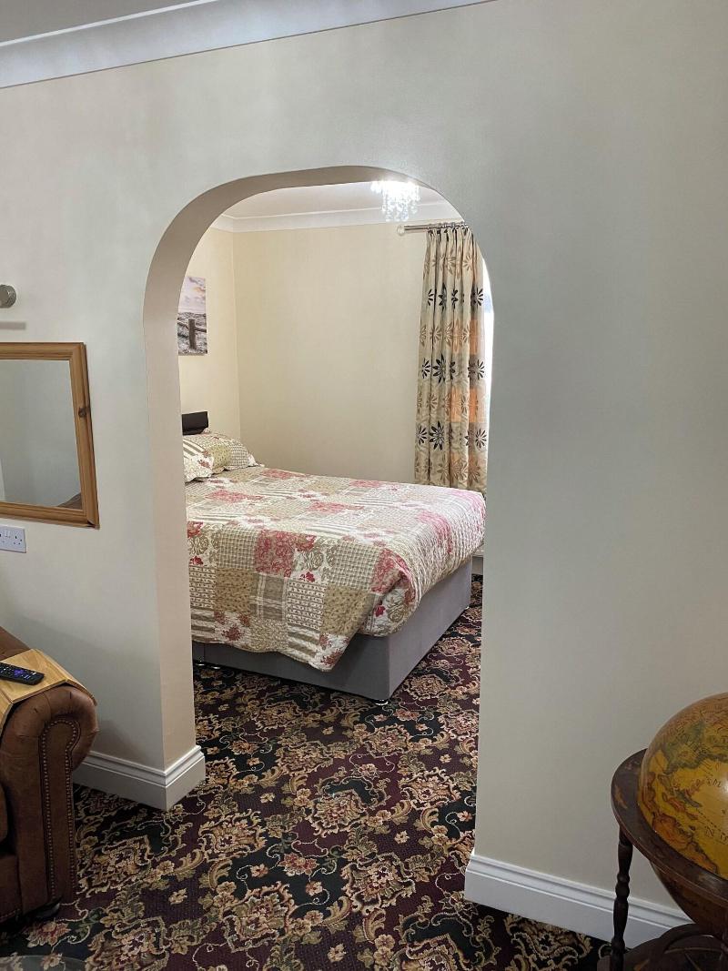 Barons Court image