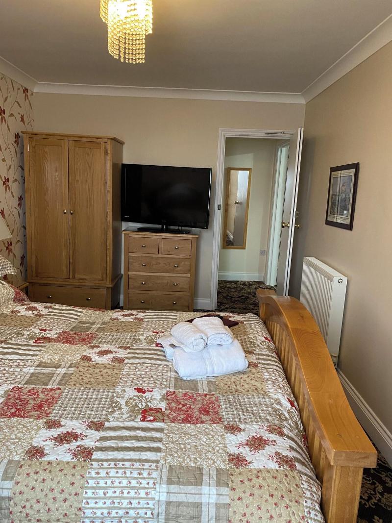 Barons Court image