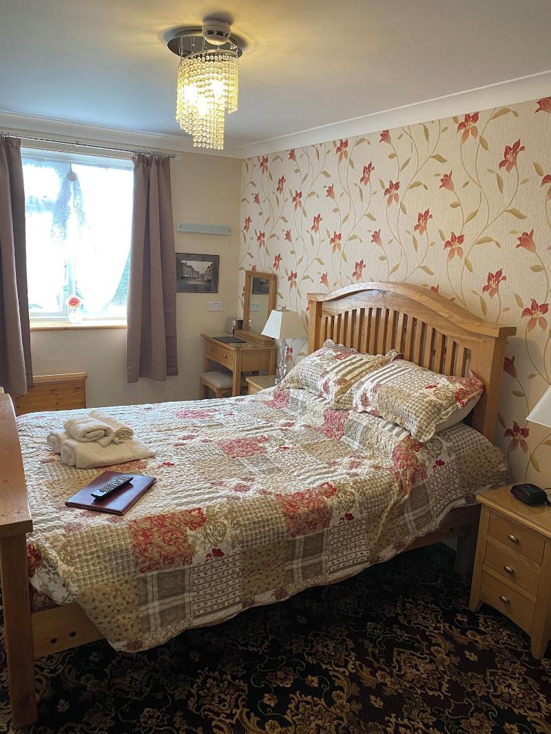 Barons Court image