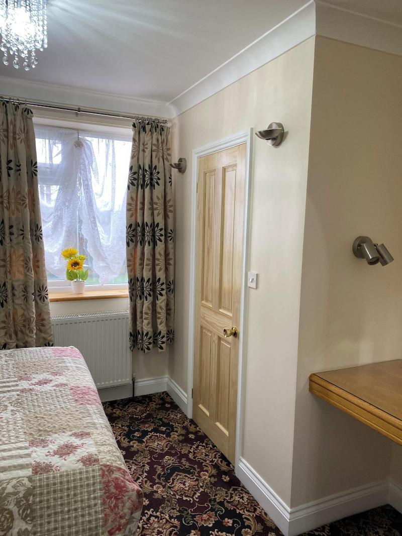 Barons Court image