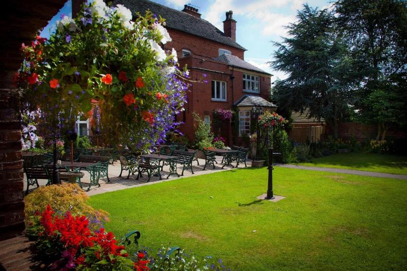 The Manor Guesthouse image