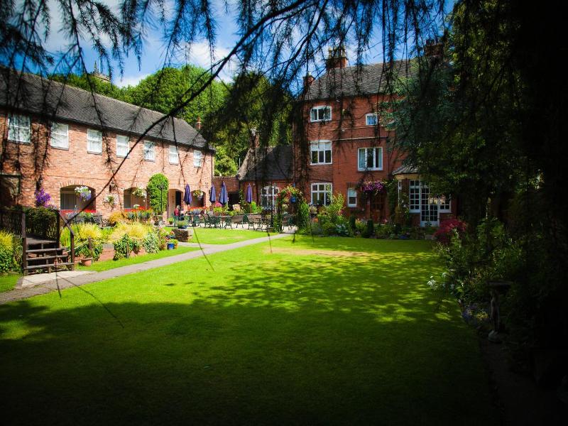 The Manor Guesthouse image