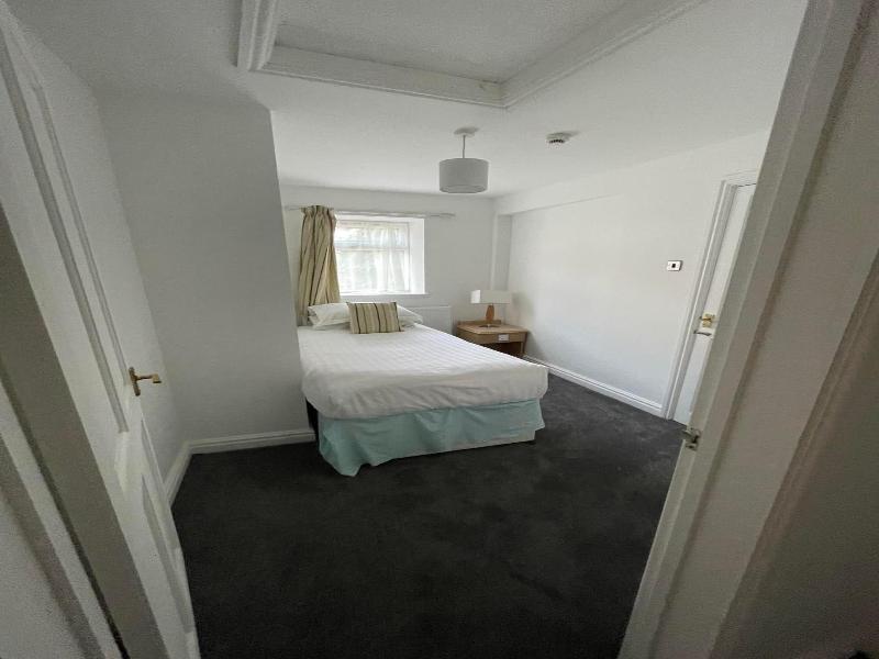 The Manor Guesthouse image