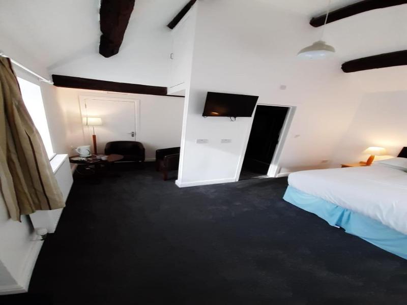 The Manor Guesthouse image