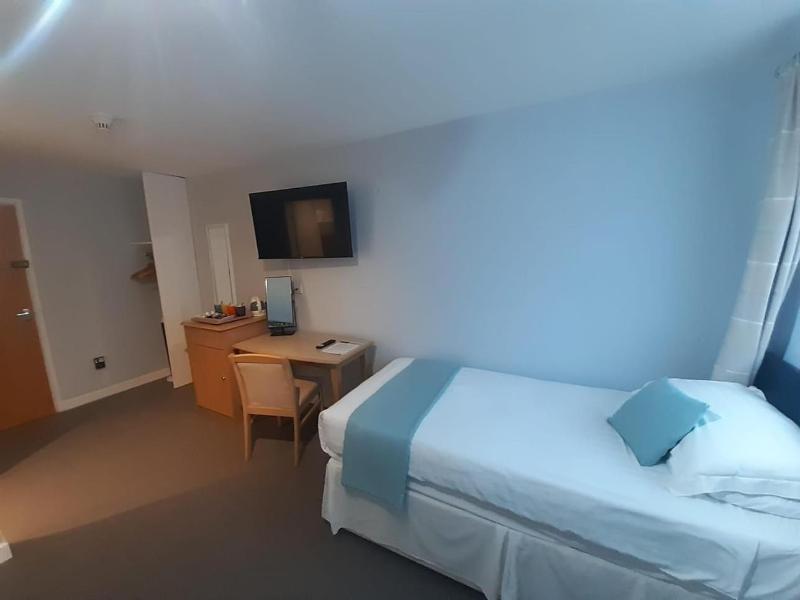 The Manor Guesthouse image