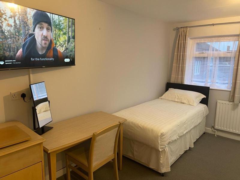 The Manor Guesthouse image