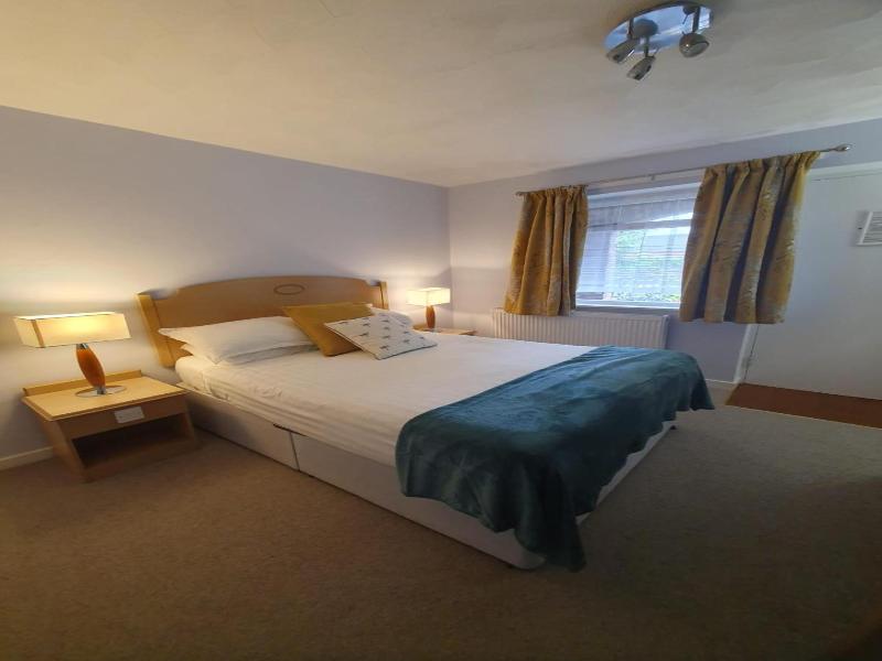 The Manor Guesthouse image