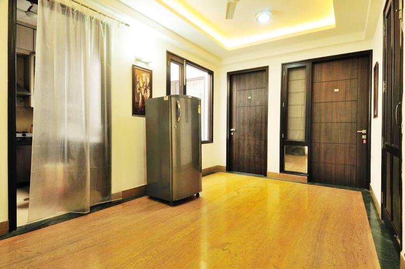 Rr Residency image