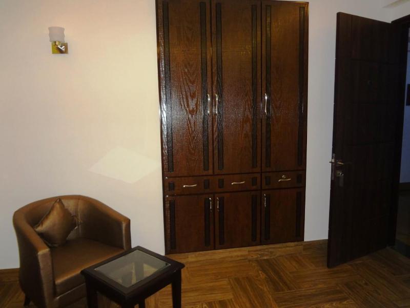 Rr Residency image