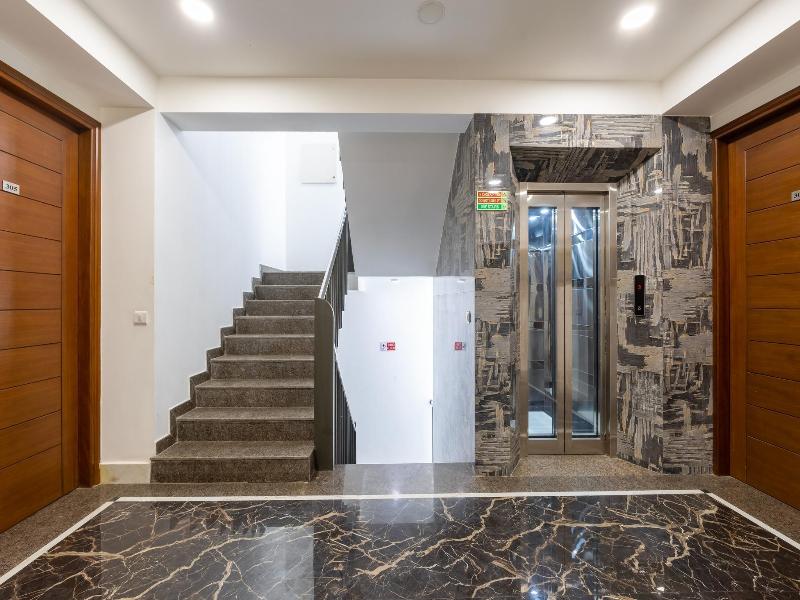 Rr Residency image