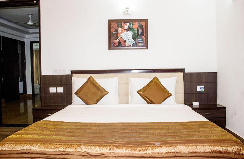 Rr Residency image