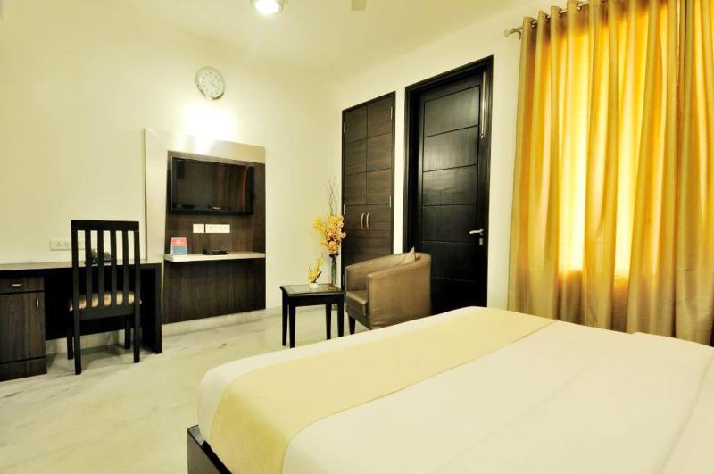 Rr Residency image