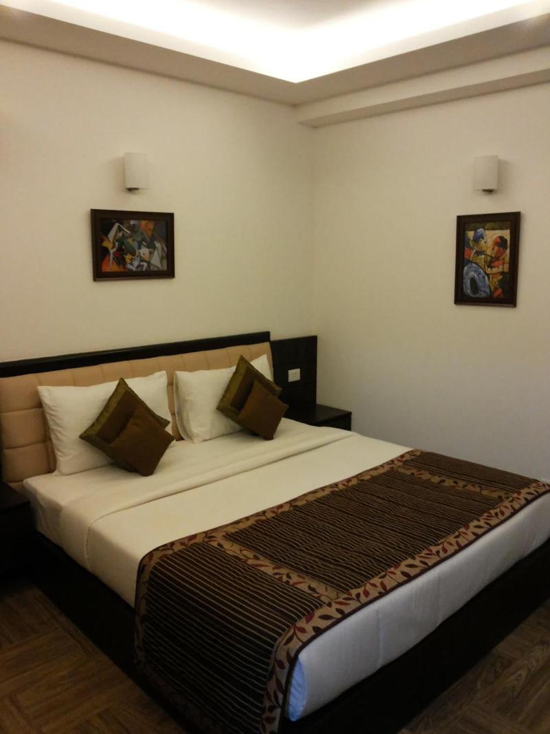 Rr Residency image