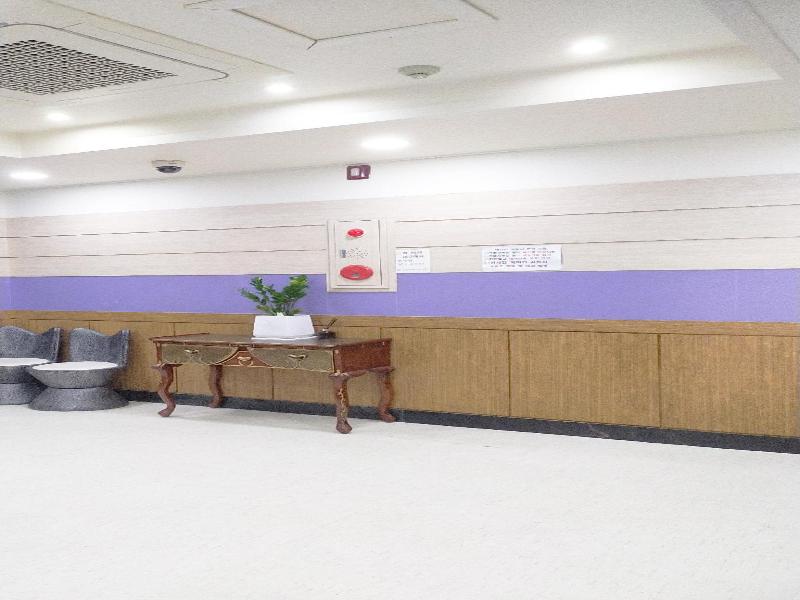 Golden Park Hotel image