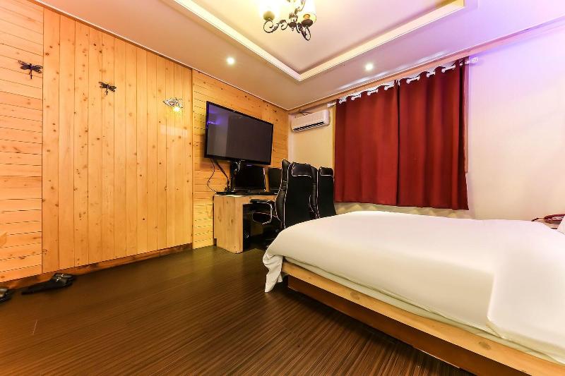 Manhattan Hotel image