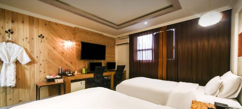 Manhattan Hotel image