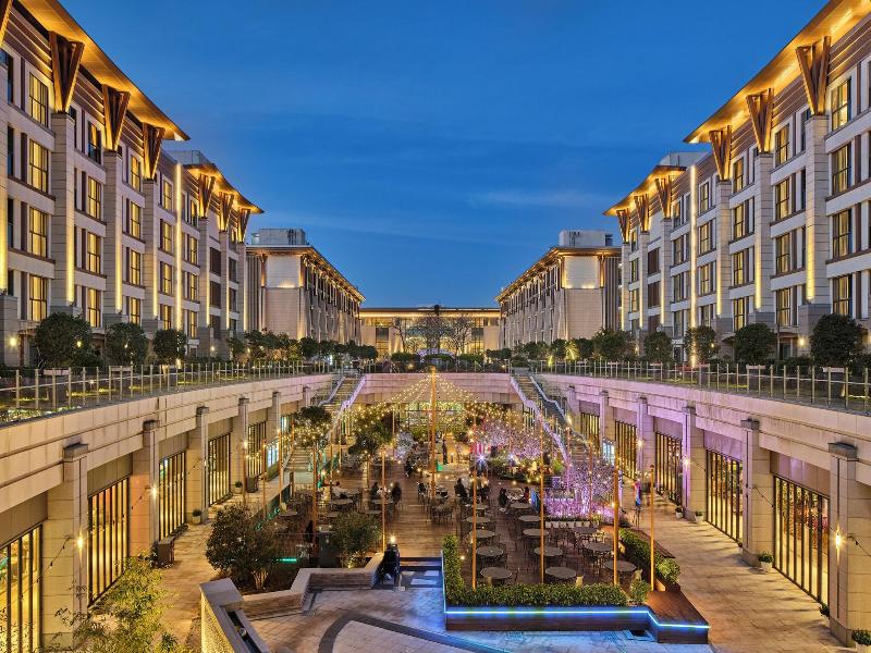 Marriott Jeju Shinhwa World Hotels & Resorts
