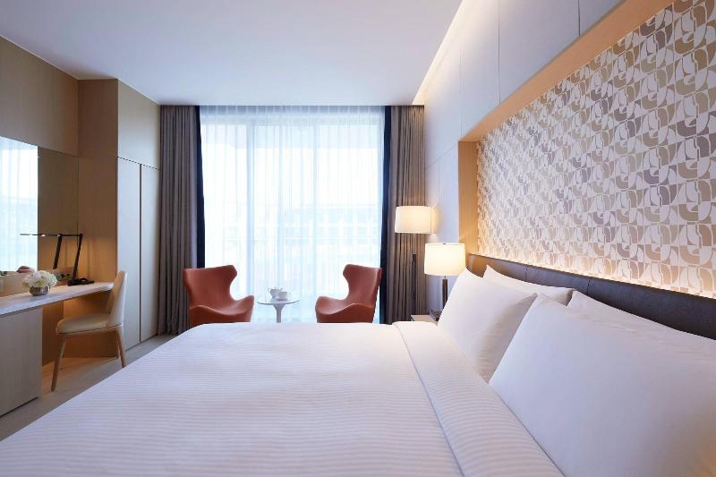 Marriott Jeju Shinhwa World Hotels & Resorts image
