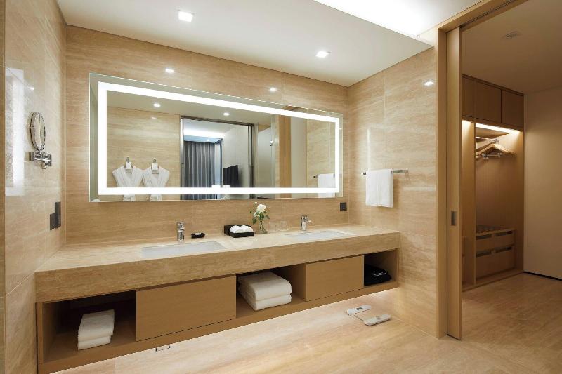 Marriott Jeju Shinhwa World Hotels & Resorts image