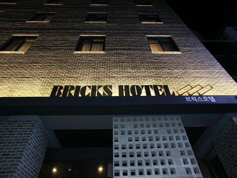 Bricks Hotel image