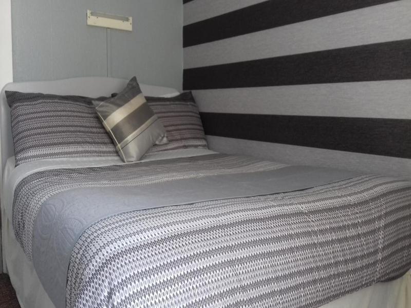 Elmfield Hotel image