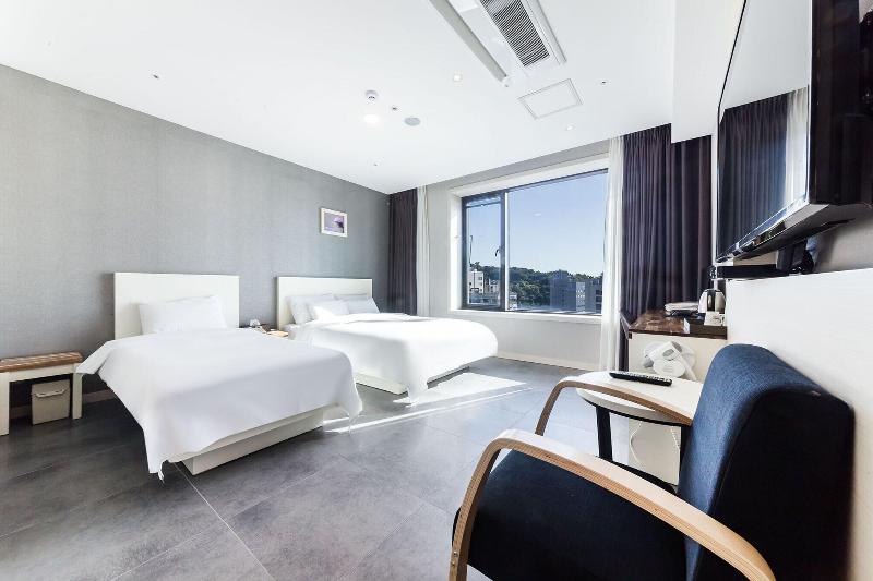Incheon Hotel Bluemarine image