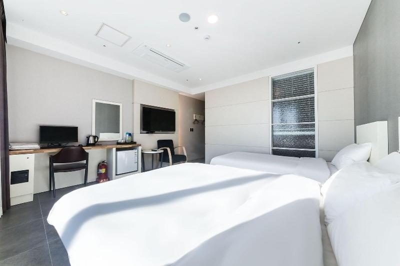 Incheon Hotel Bluemarine image