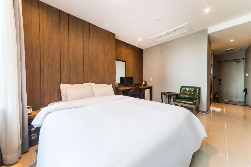 Incheon Hotel Bluemarine image