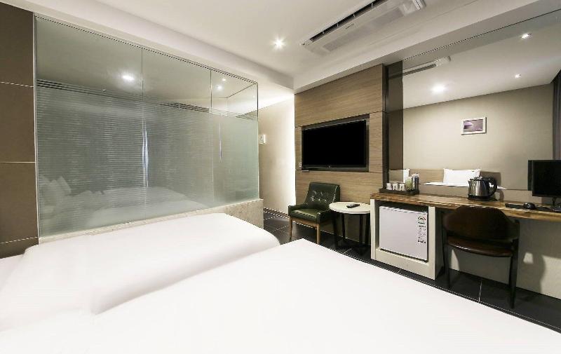 Incheon Hotel Bluemarine image