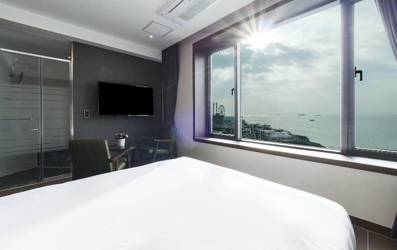 Incheon Hotel Bluemarine image