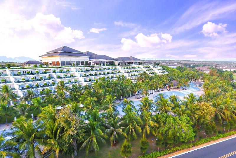 Sea Links Beach Hotel image